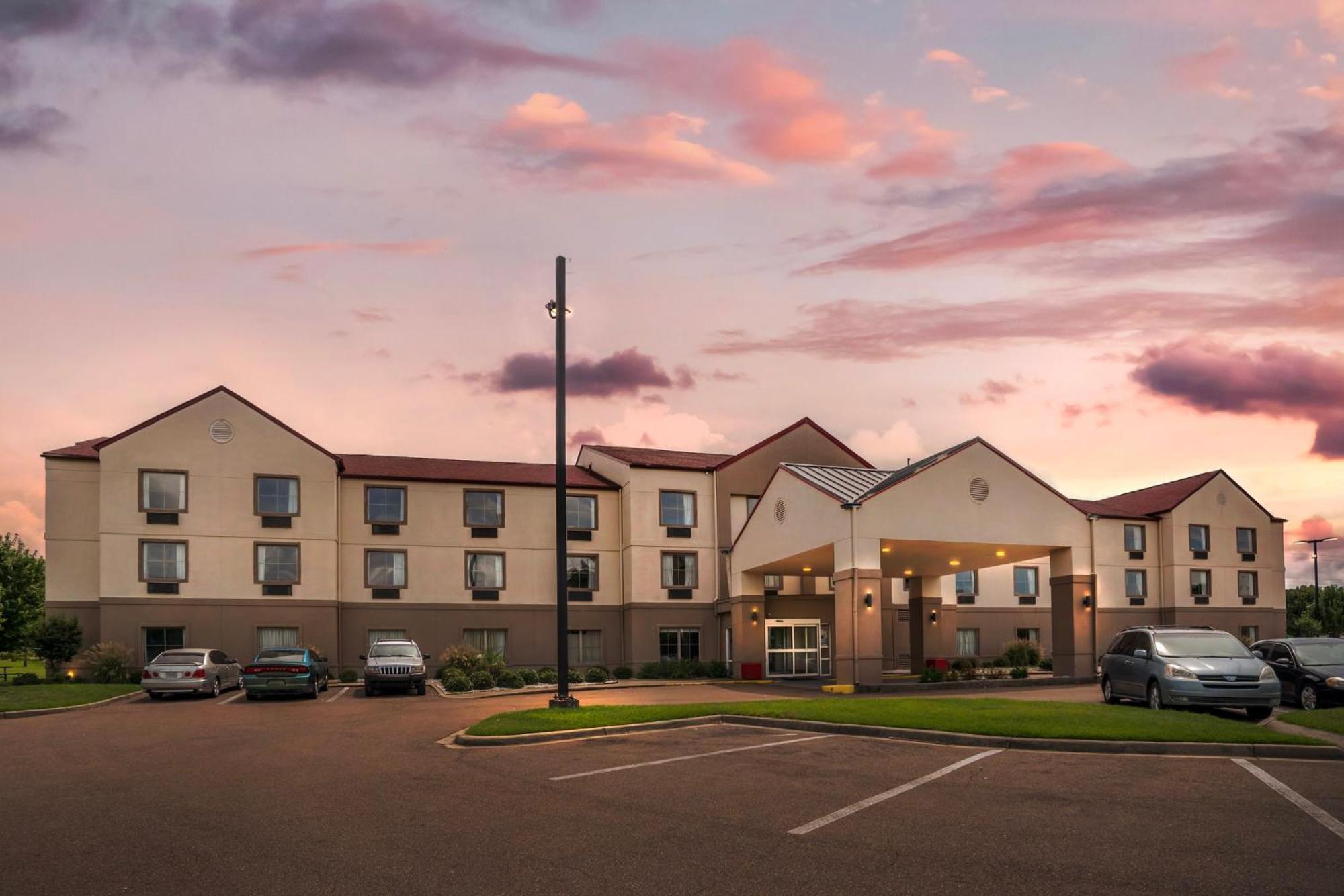 Red Roof Inn & Suites Vicksburg Dış mekan fotoğraf