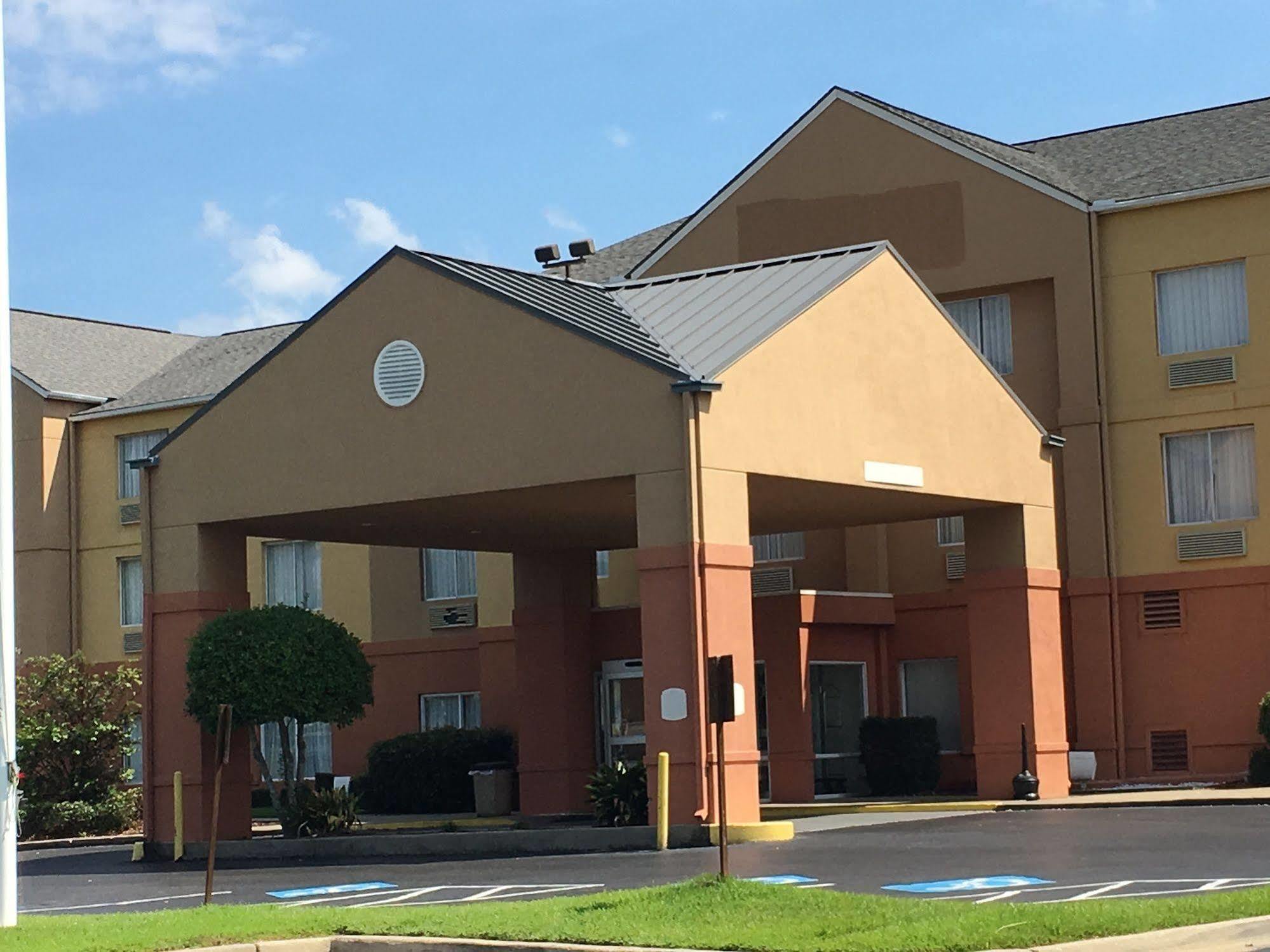 Red Roof Inn & Suites Vicksburg Dış mekan fotoğraf